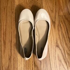 Mossimo Supply Co. Faux Patent Leather Ballet Flats Womens 9 Tan